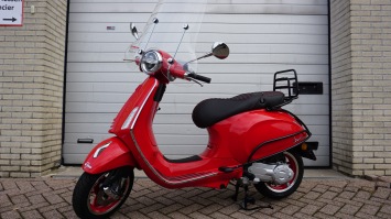 Vespa Primavera RED Special E5+ facelift