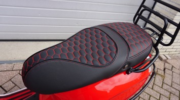 Vespa Primavera RED Special E5+ facelift