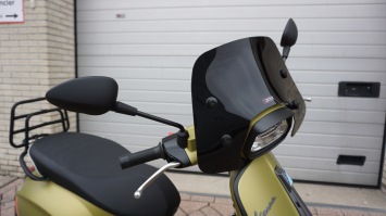 Vespa Sprint Elettrica Demo nieuwstaat incl drager en windscherm