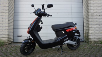 Niu MQI+ Standard Range 2021 nieuwstaat elektrische scooter