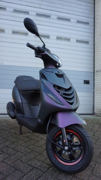 Piaggio Zip Special E5 nieuwstaat Dragon Cameleon Mat