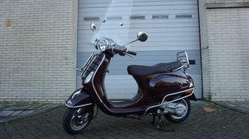 Vespa LX 4T Touring incl beugels windscherm en achterdrager