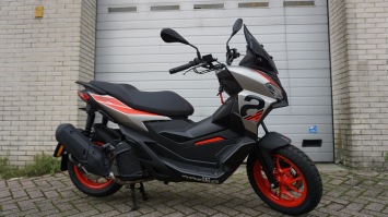 Aprilia SR GT 200cc Sport Demo aanbieding Motorscooter
