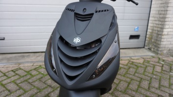 Piaggio Zip S Special E5 nieuwstaat Mat Zwart -December 2024