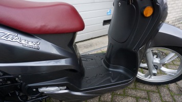 Peugeot Tweet inclusief windscherm en koffer