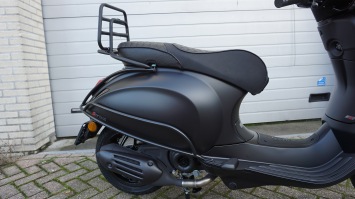 Vespa Sprint FL Euro 5+ Special full Black tm 31-1-2026 aanbieding!