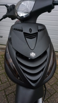 Piaggio Zip S Special E5 nieuwstaat Mat Zwart -December 2024