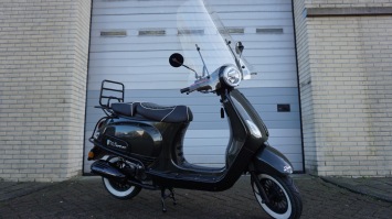 Mi Inverno Rome Special Snorscooter incl windscherm 2025 nieuwstaat