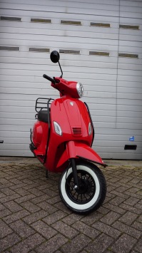 Mi Inverno Rome Special Bromscooter 2025 nieuwstaat