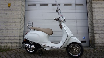 Vespa Primavera S RST Beach Special E5+