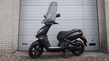 Peugeot Kisbee E4 Black Edition Occasion