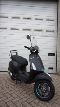 Vespa Primavera Sport Blue Special E5+ facelift