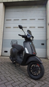 Vespa Sprint RST Sport Mat Zwart Special E5+