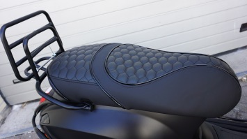 Vespa Sprint RST MY2026 Euro 5+ Special full Black tm 31-8-2026 aanbieding!