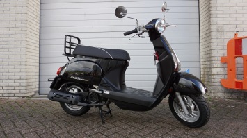Kymco New Sento Snorscooter nieuwstaat