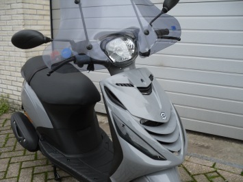 Piaggio Zip Special *Kleur naar keuze* 4-takt Euro 5