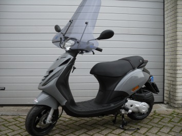 Piaggio Zip Special *Kleur naar keuze* 4-takt Euro 5