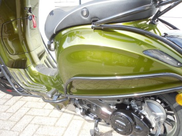 Vespa Sprint Candy Python Green Euro 4