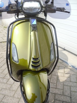 Vespa Sprint Candy Python Green Euro 4