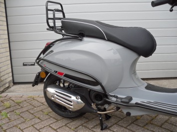 Vespa Sprint Nardo Grey Full Black Special E4