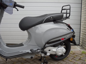 Vespa Sprint Nardo Grey Full Black Special E4