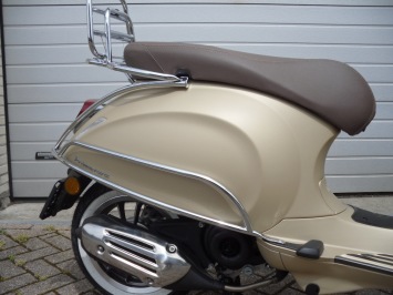 Vespa Primavera Sand Special E4