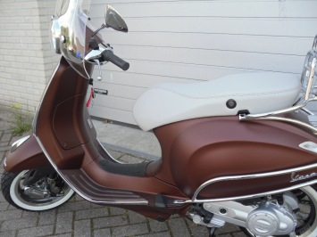 Vespa Primavera 50th Brown Special E4