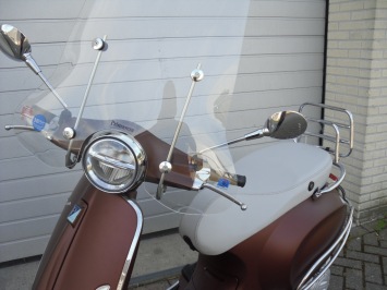 Vespa Primavera 50th Brown Special E4