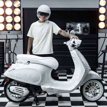 Vespa Sprint Justin Bieber 4-takt Euro 5